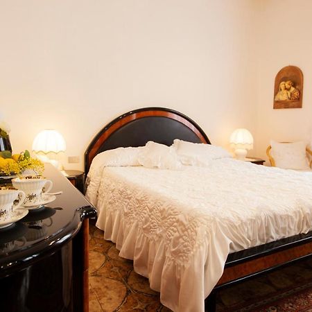 Room Cavour, Nearby Cinqueterre Специя Екстериор снимка