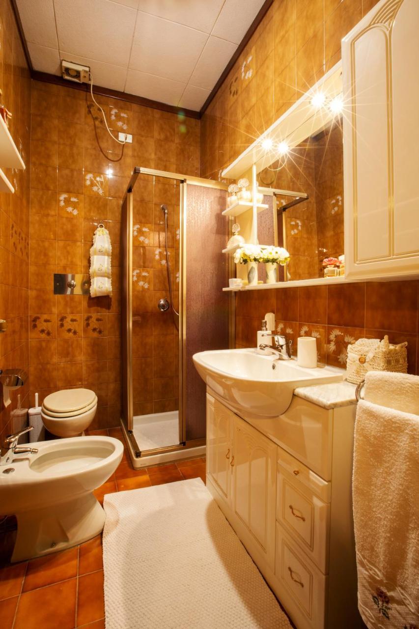 Room Cavour, Nearby Cinqueterre Специя Екстериор снимка